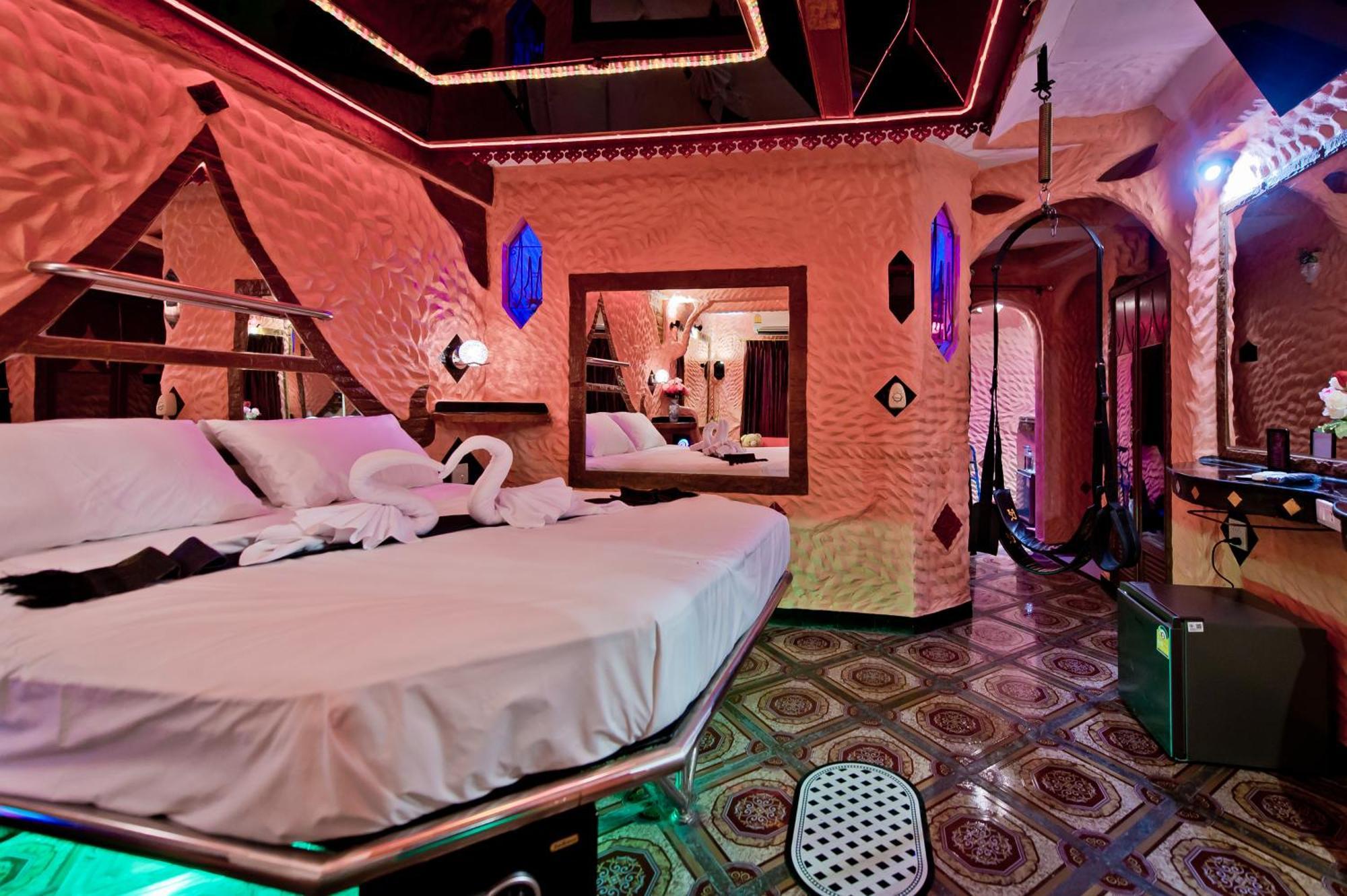Hotel Penthouse Pattaya Extérieur photo