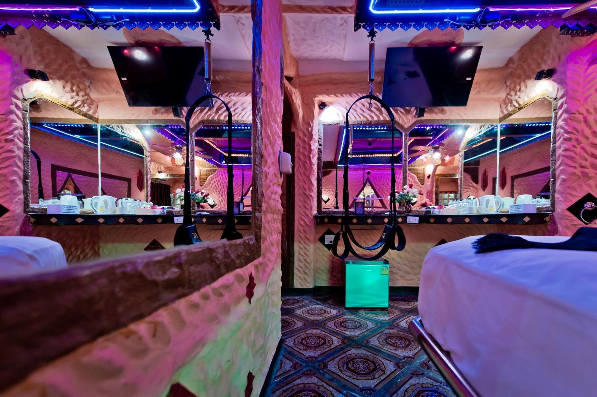 Hotel Penthouse Pattaya Extérieur photo